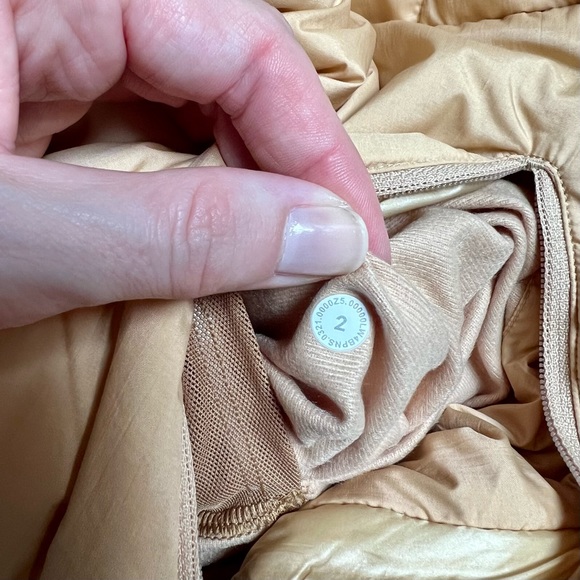 Lululemon insulated quilted pullover jacket - Picture 4 of 4